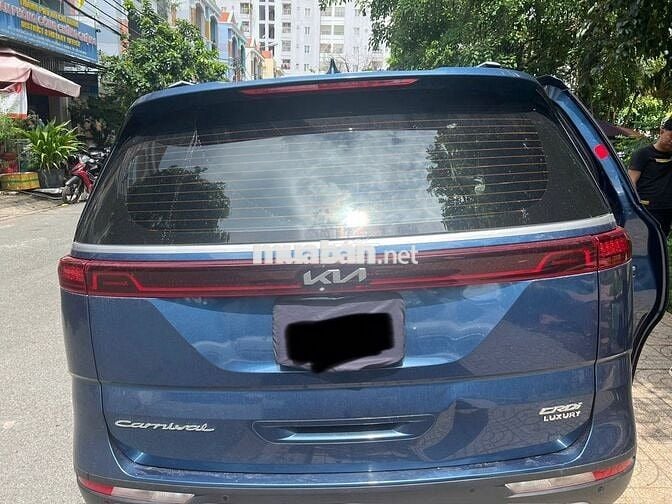 Kia Carnival 2021 Luxury 2.2D - 77000 km