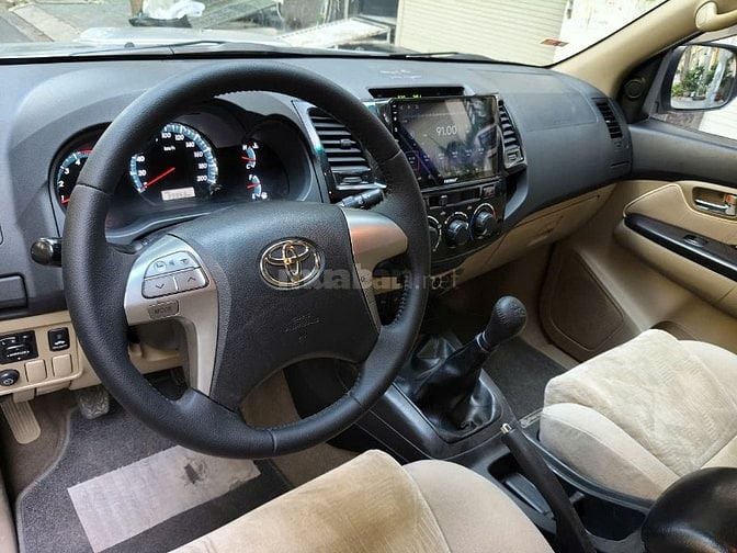 Gia đình sắp xuất cảnh bán xe đang sử dụng hieu Fortuner