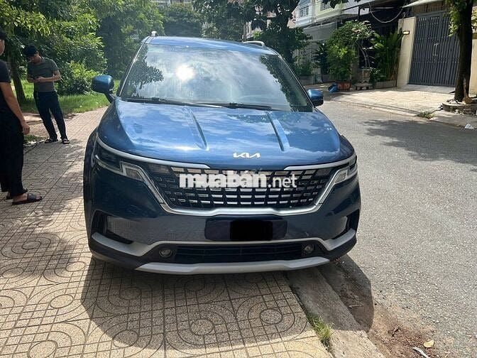 Kia Carnival 2021 Luxury 2.2D - 77000 km