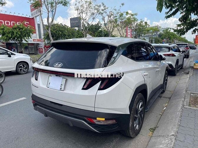 Hyundai Tucson 2023 2.0 AT Đặc biệt - 5000 km