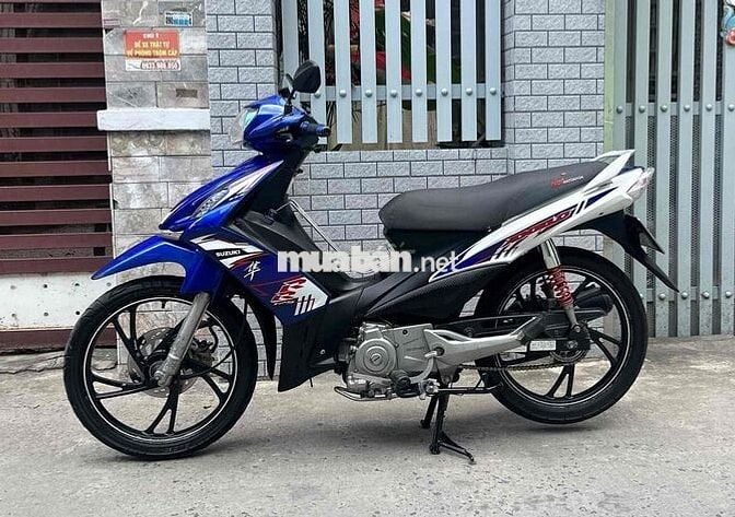 Axelo đẹp, máy êm thì thầm bao vọt