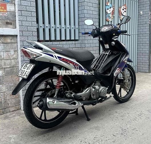 Axelo đẹp, máy êm thì thầm bao vọt