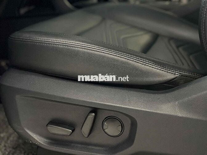 Ford Everest 2022 Ambiente 2.0L AT 4x2 - 32000 km