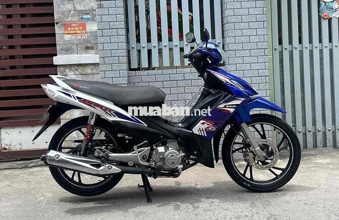 Axelo đẹp, máy êm thì thầm bao vọt