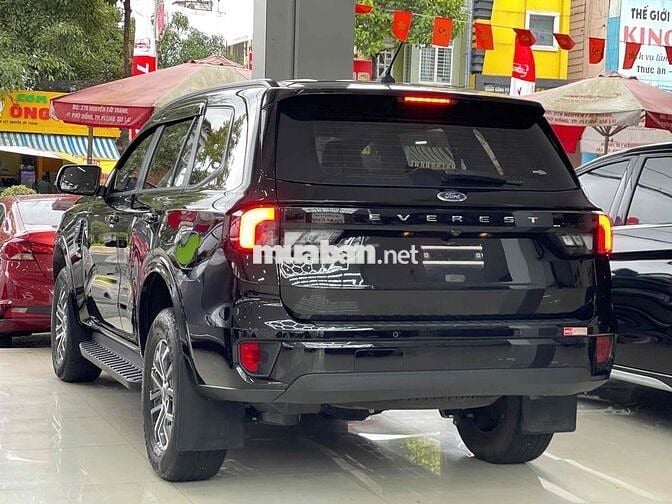 Ford Everest 2022 Ambiente 2.0L AT 4x2 - 32000 km