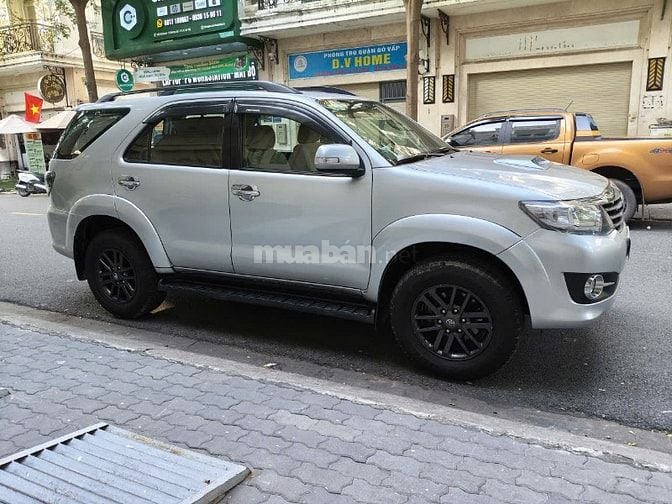 Gia đình sắp xuất cảnh bán xe đang sử dụng hieu Fortuner