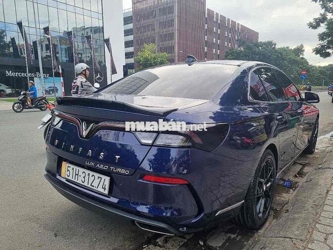 VinFast Lux A2.0 2019 Plus 2.0 AT - 62000 km