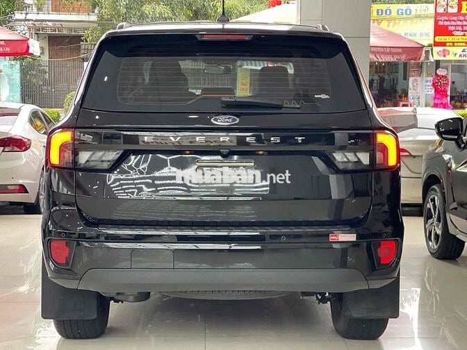 Ford Everest 2022 Ambiente 2.0L AT 4x2 - 32000 km