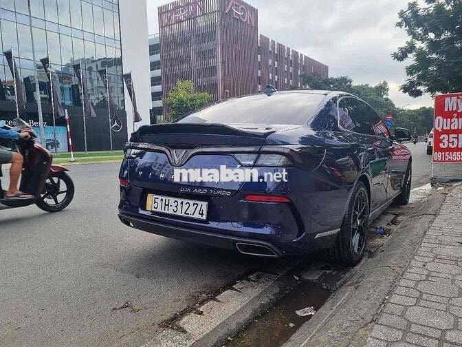 VinFast Lux A2.0 2019 Plus 2.0 AT - 62000 km