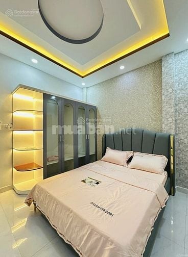 Chú Hải kẹt tiền bán nhà Phạm Văn Hai, Tân Bình, DT:60m2 Giá 3.2 Tỷ