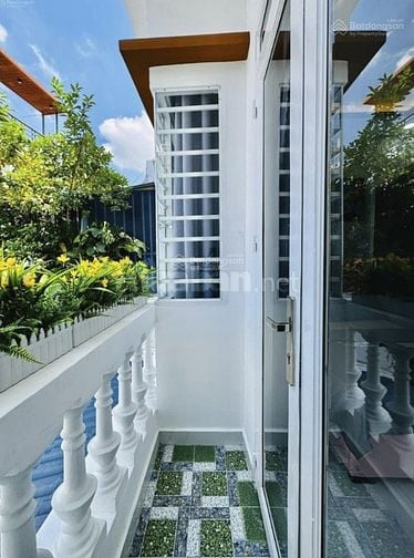 Chú Hải kẹt tiền bán nhà Phạm Văn Hai, Tân Bình, DT:60m2 Giá 3.2 Tỷ