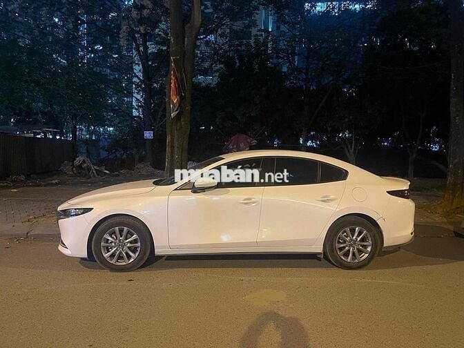 Mazda 3 2024 - 18000 km