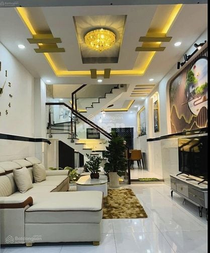 Chú Hải kẹt tiền bán nhà Phạm Văn Hai, Tân Bình, DT:60m2 Giá 3.2 Tỷ