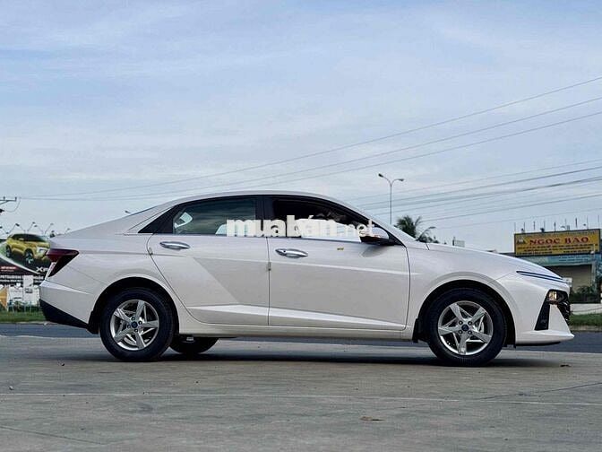 Trả trước 110 triệu Hyundai Accent 2025 1.5 AT