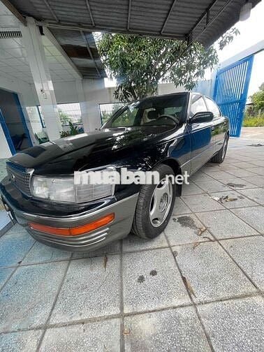 Lexus LS 1990 - 10000 km
