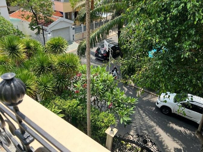 Chính chủ cho thuê Biệt thự khu cảnh đồi PMH giá 112 triệu