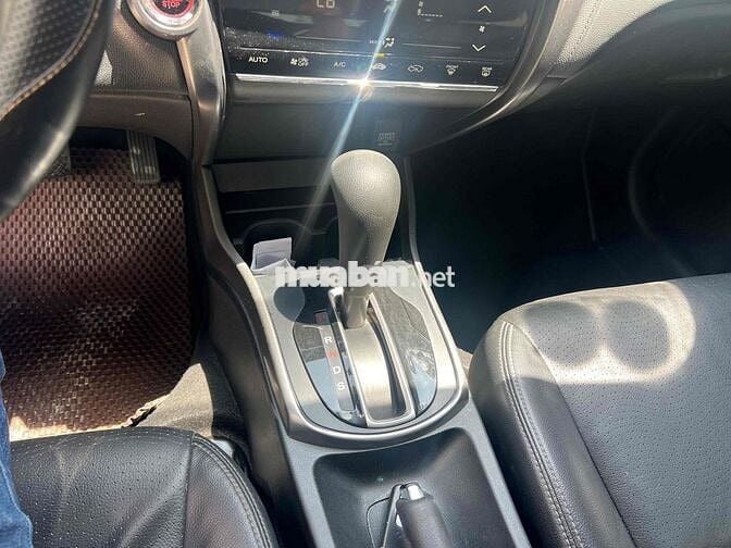 Honda City 2019 1.5TOP - 77000 km
