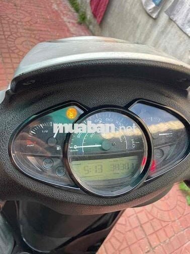 Chuyển nhà cần bán lại xe gia đình nữ chạy