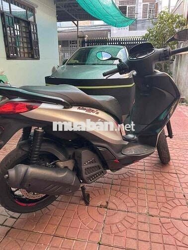 Chuyển nhà cần bán lại xe gia đình nữ chạy