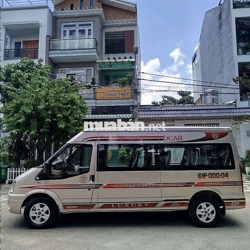 Ford Transit 16 chỗ, đời 2014 .Bản Luxury . xe đẹp