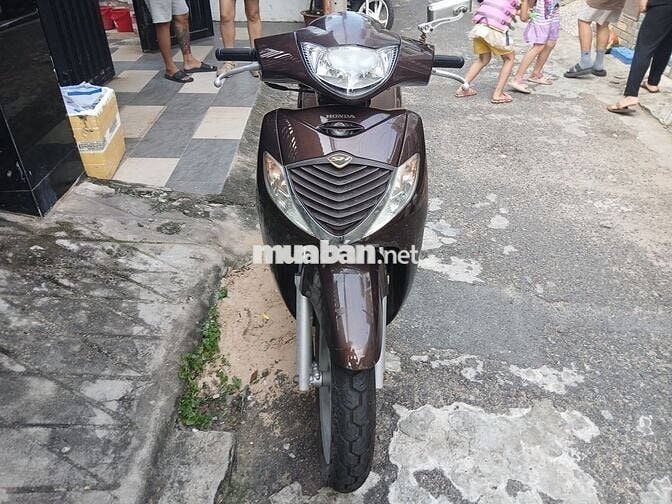 Xe SH Ý nữ đi giá rẽ chỉ 64 triệu
