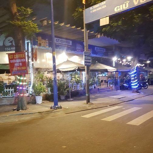 Cần Tuyển nhân viên phục vụ quán Cà Phê