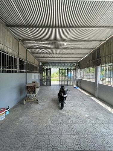 Nhà 1 trệt 1 lửng, MT nhựa, 249,4m2, 1 sẹc TL7, Xã Thái Mỹ, 1 tỷ 190