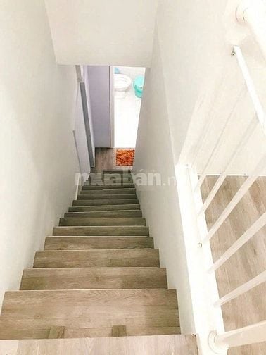 Cho thuê nhà mặt tiền Cách Mạng Tháng 8, P.15, Q.10 giá 16tr