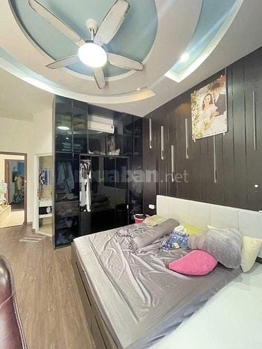 GẦN CHỢ PHẠM VĂN HAI, CÁCH 80M RA ĐƯỜNG LỚN, GIÁ THẤP HƠN 5% - 4 TỶ1 