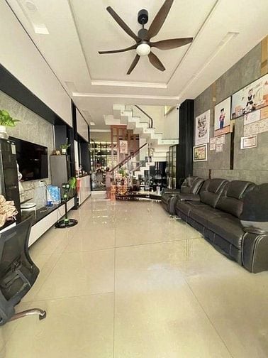 GẦN CHỢ PHẠM VĂN HAI, CÁCH 80M RA ĐƯỜNG LỚN, GIÁ THẤP HƠN 5% - 4 TỶ1 