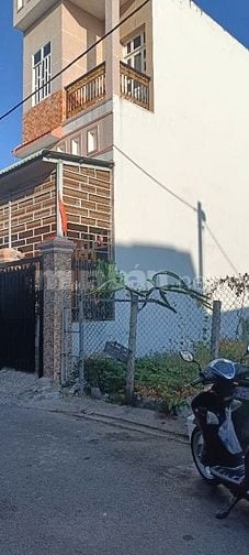 Bán đất Nguyễn Văn Tạo Nhà bè dtich 100m giá 1,9 ty 