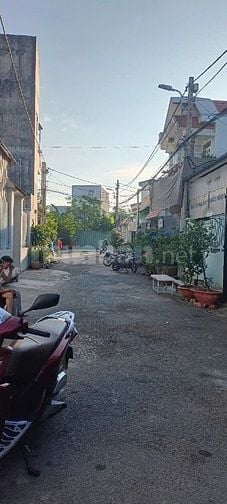 Bán đất Nguyễn Văn Tạo Nhà bè dtich 100m giá 1,9 ty 