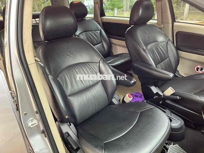 Mitsubishi Grandis 2008 2.4 AT - 144000 km
