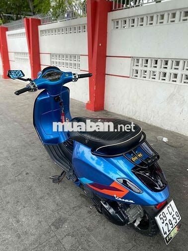 Vespa đèn vuông, bstp