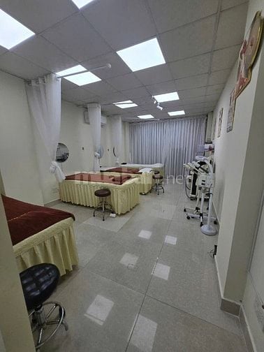 Sang spa Q1 full đồ, thang máy riêng, 50m², vào là làm ngay