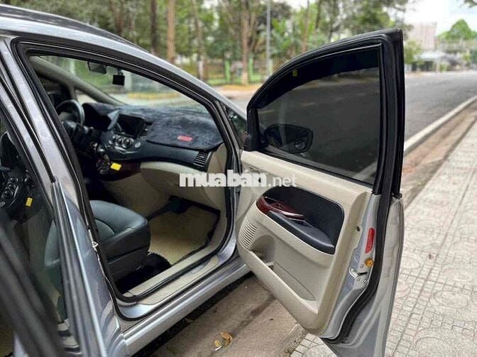 Mitsubishi Grandis 2008 2.4 AT - 144000 km
