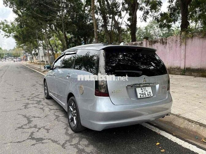 Mitsubishi Grandis 2008 2.4 AT - 144000 km