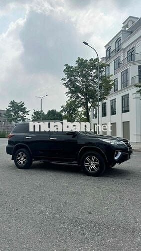 Toyota Fortuner 2019 số Tự Động máy DẦU màu đen