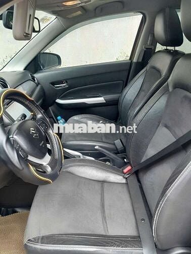 Suzuki Vitara 2016 1.6 AT - 90000 km