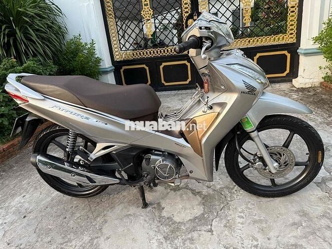 Honda Future FI 2020 màu Bạc hãng bs 65
