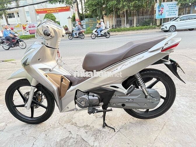 Honda Future FI 2020 màu Bạc hãng bs 65