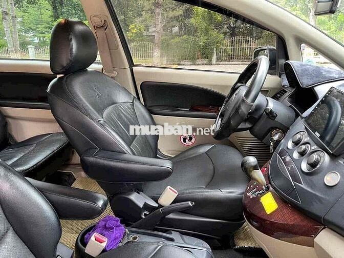 Mitsubishi Grandis 2008 2.4 AT - 144000 km
