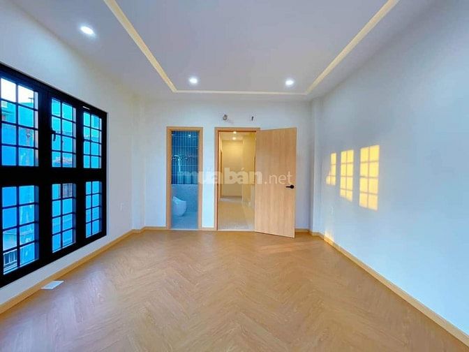 ĐI MỸ ĐỊNH CƯ BÁN NHANH NHÀ NGAY ĐẶNG THÙY TRÂM GIÁ 2 TỶ 850 SHR