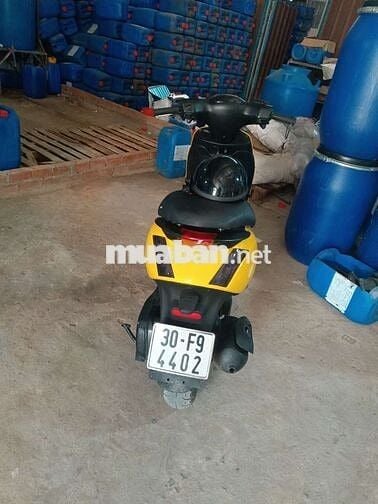 Xe mạnh máy êm giấy tờ đầy đủ