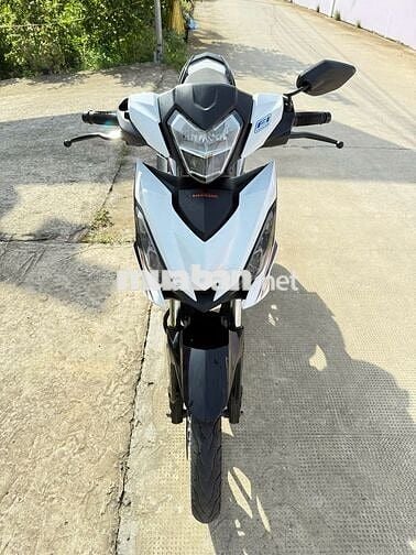 Winner V1 Trắng 2017