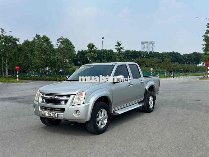 Isuzu Dmax 2011 - 200000 km