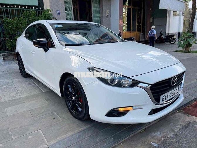 Mazda 3 2017 1.5 AT Sedan - 100000 km