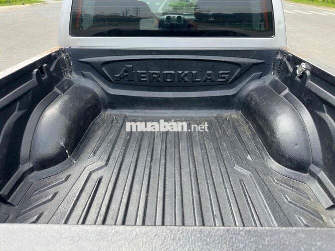 Isuzu Dmax 2011 - 200000 km