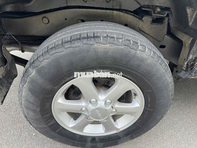 Isuzu Dmax 2011 - 200000 km