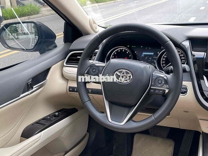TOYOTA HÀ ĐÔNG BÁN Camry 2.0Q 2021, 5,7v, 1 chủ